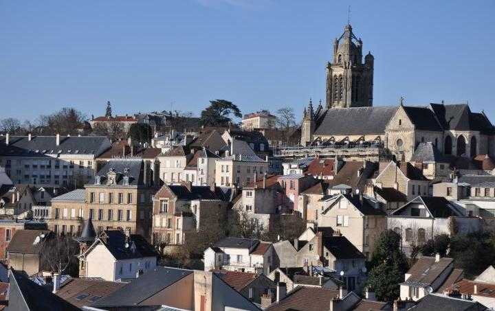 Vue de Pontoise depuis le jardin des 5 sens