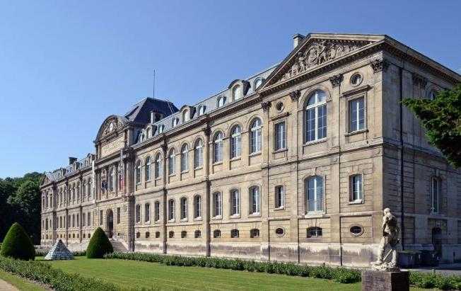 Musée de la cité céramique à Sèvres
