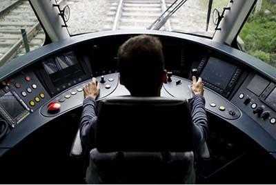 Agent de manoeuvre des trains