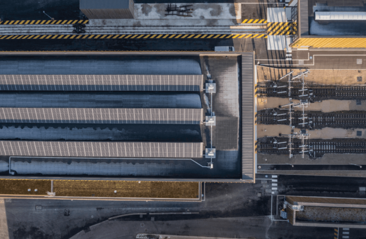 Nouveau Technicentre Val Notre Dame – Ligne J – Panneaux photovoltaïques 