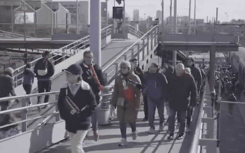 Flux de voyageurs en gare de Stade de France - Saint-Denis