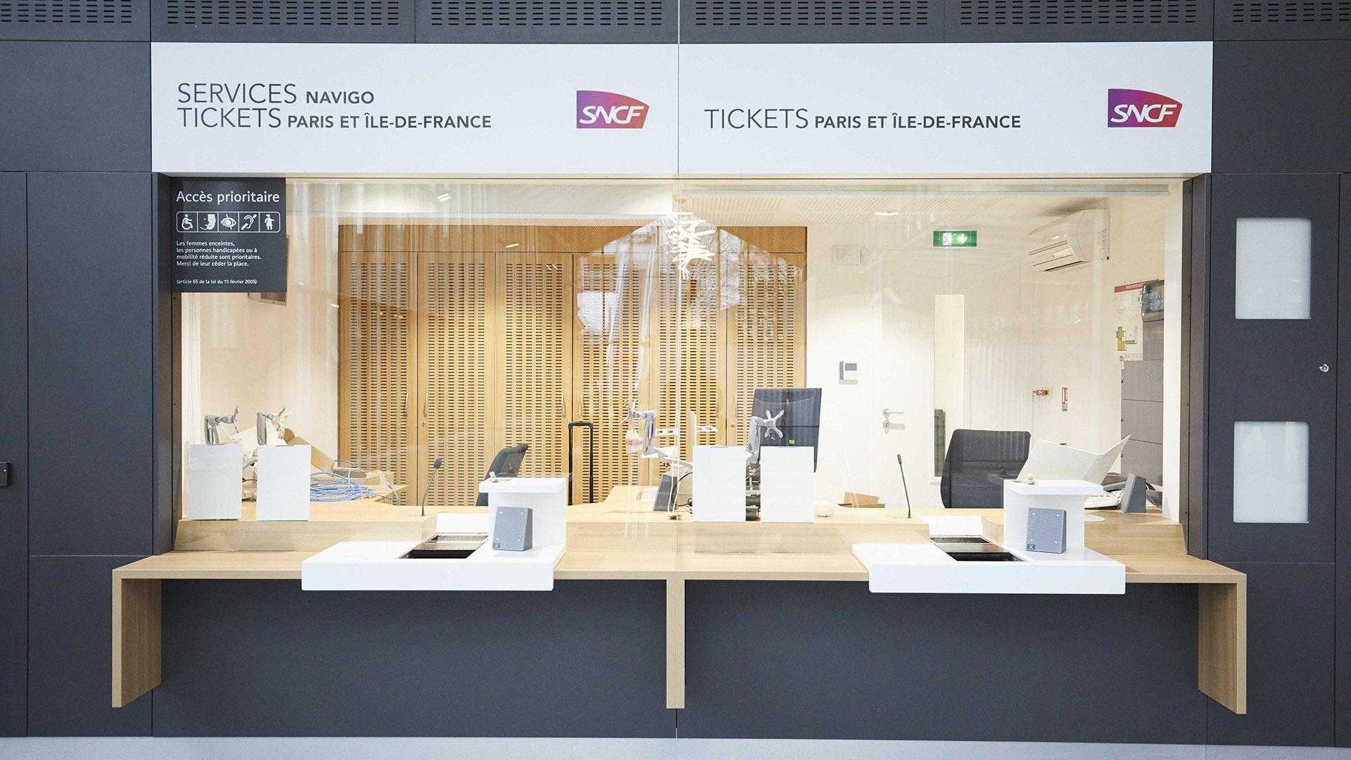 Les Guichets Services Navigo | Transilien