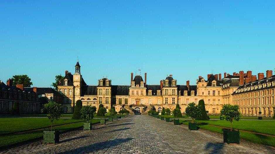 chateau de fontainebleau gardens