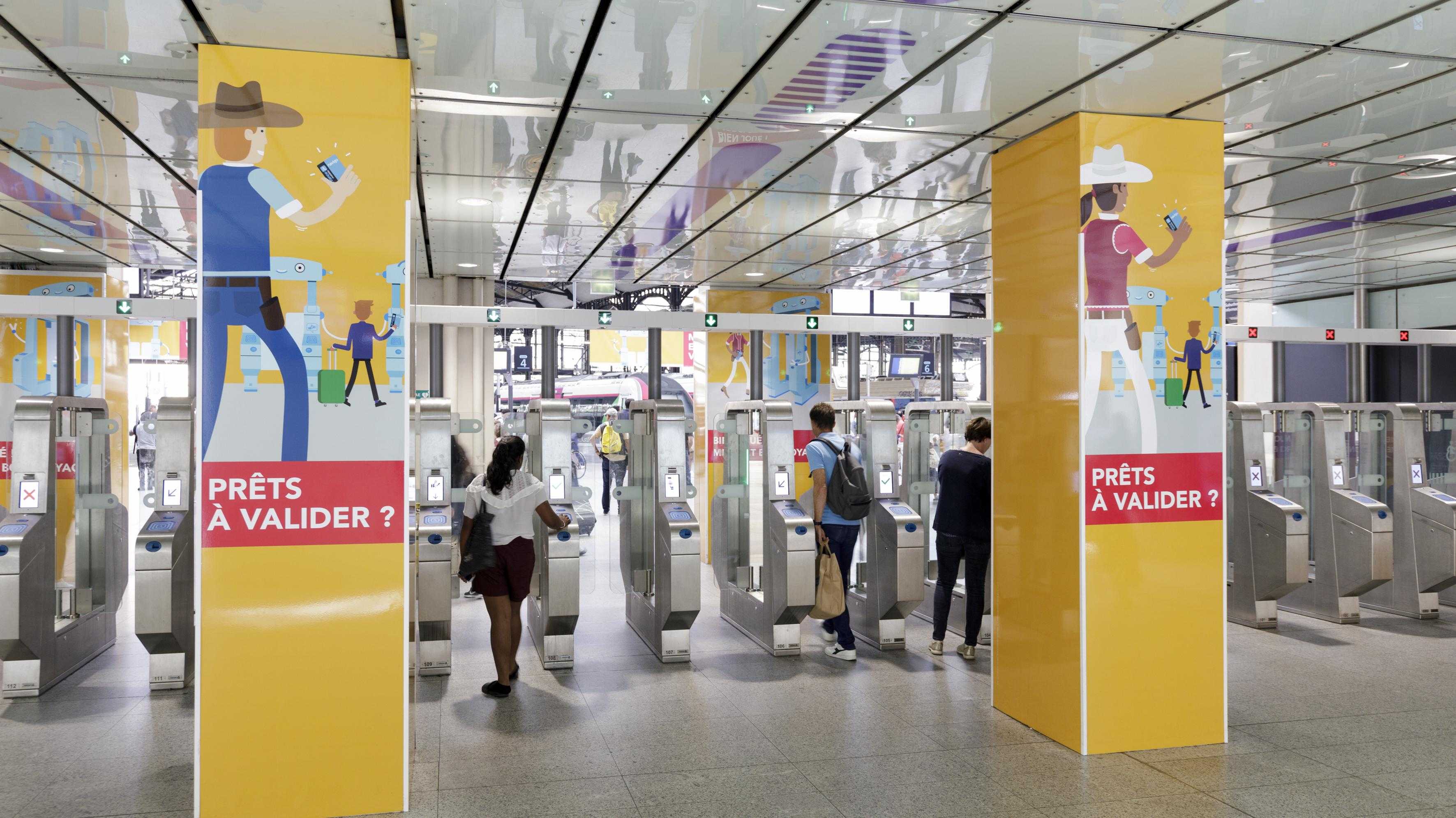 gare saint azare au niveau du passage des tourniquets
